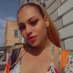 Meet your Posher, Marilyn